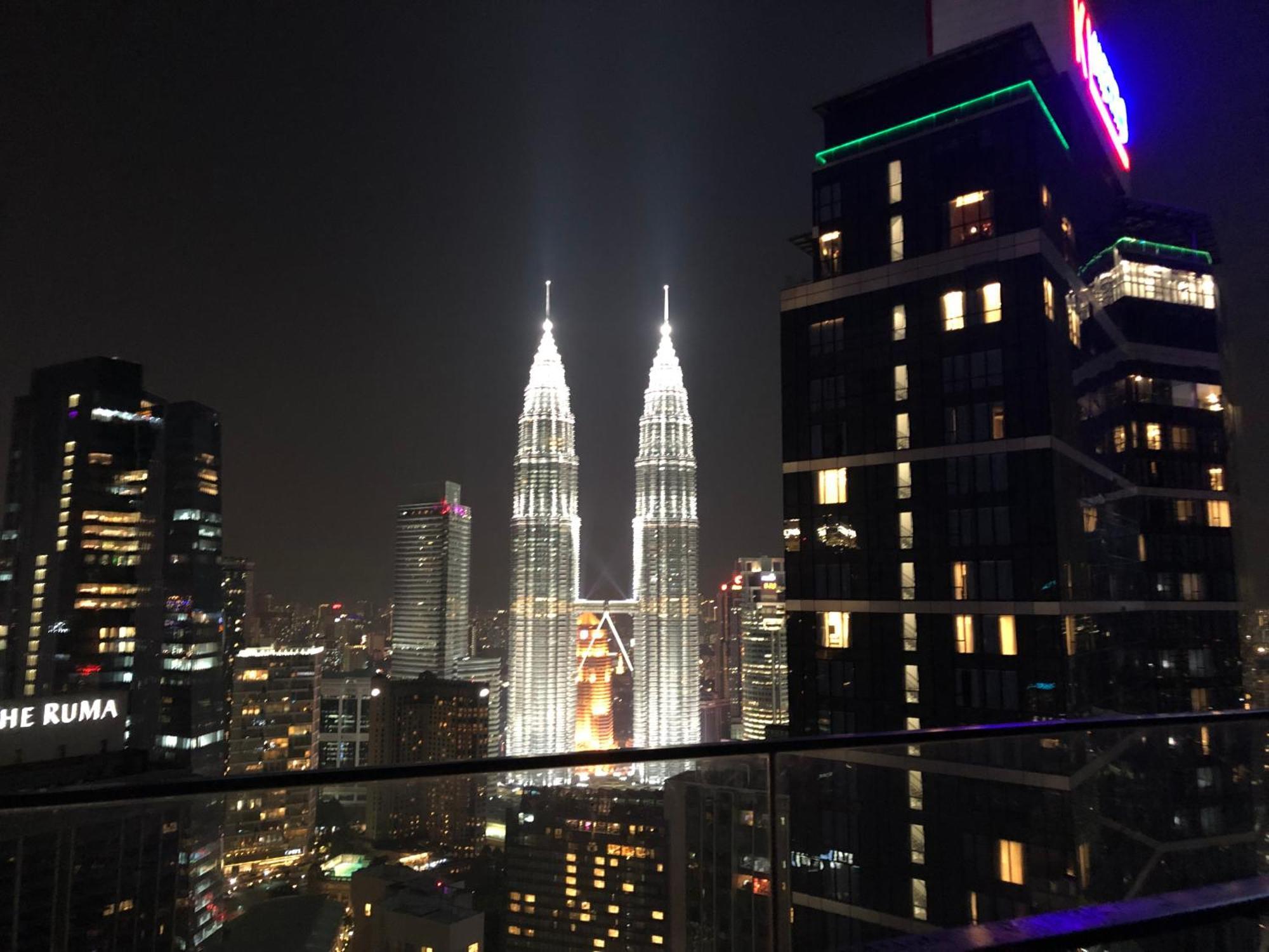 8 Kia Peng Suites Klcc By Luna Kuala Lumpur Exteriör bild